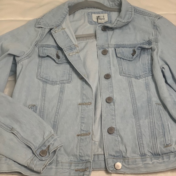 Jean Jacket From Forever 21 - Picture 3 of 3